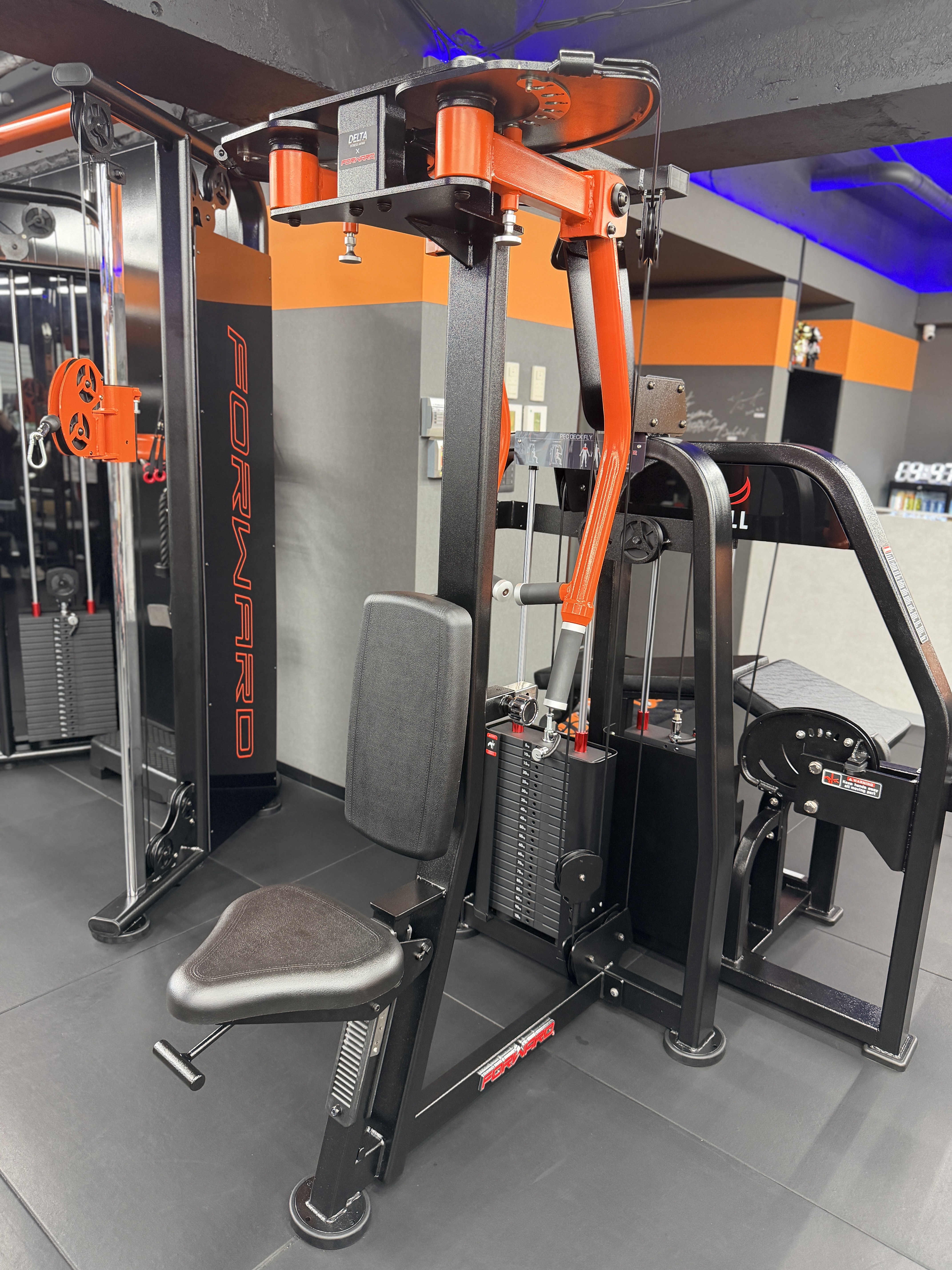 Muscle Park 港区 ジム ペックデックフライ